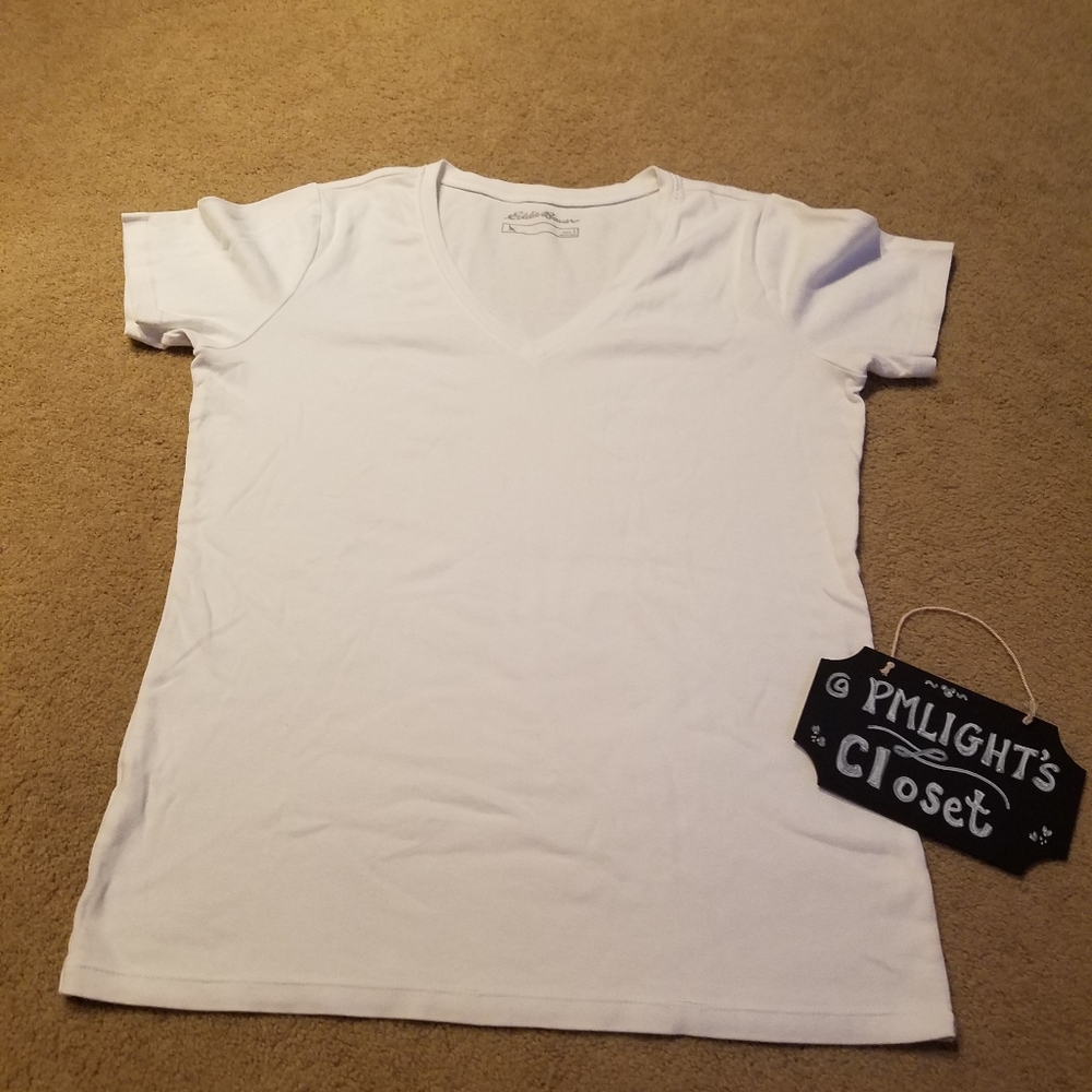 Eddie Bauer Large White Short Sleeve T-shirt V-Neck